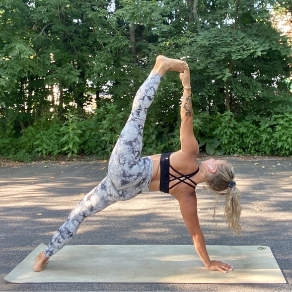 Meet your Posher, Jen - Picture 4 of 5